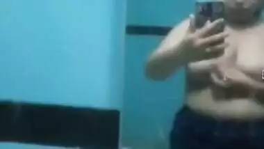 Exclusive- Desi Girl Riktika Strip Her Cloths And Showing Her Boobs And Pussy