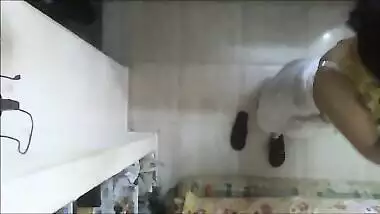 Anuradha Bhabhi In Bathroom - Movies. video4porn4