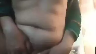 Mature desi lady naked with pussy spreading