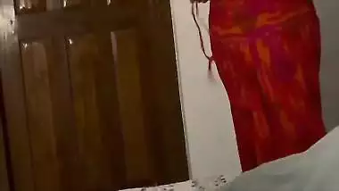 Huge tits MILF pics and nude videos before viral sex