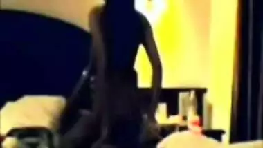 Mature college couple fucking in hotel city heart.