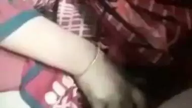 Desi Horny Bhabi Pussy Fingering