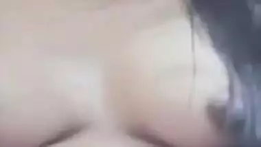 Desi girl in bathroom