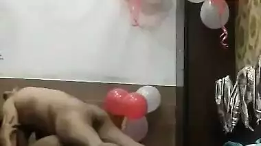 Loud moaning Indian XXX video with friends wife