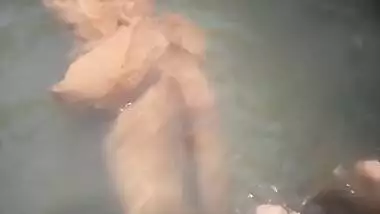 Everbest Babita Singh Bathroom Mms Viral Xxx Outdoor Bathing Video