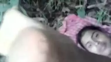 DESI GF NAKED SHOW N FUCKING IN FIELDS