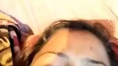 Cute Desi girl Shows Her Boobs