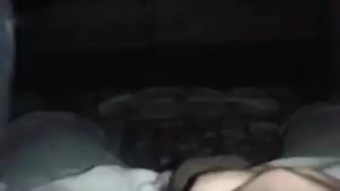 Masturbates thinking of his hot gf