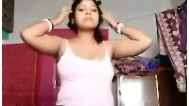 Bangla Boudi dress change