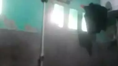 Chubby Desi wife combines relax in shower with quick XXX masturbation