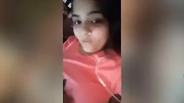 Sexy dirty talks with her boyfriend