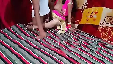Desi babe with red lips and sexy nipples fucked in amateur XXX video
