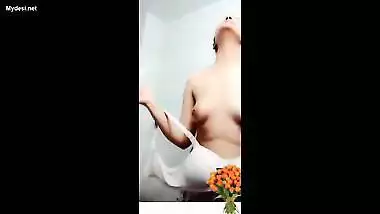 pakistani gf azra bano 1