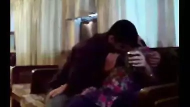 Amateur college girl boob press & foreplay mms