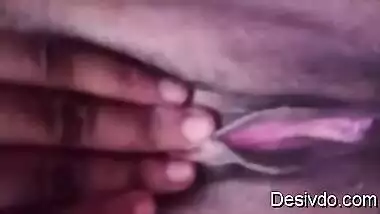 sexy and horny desi girl nude selfie and fingering