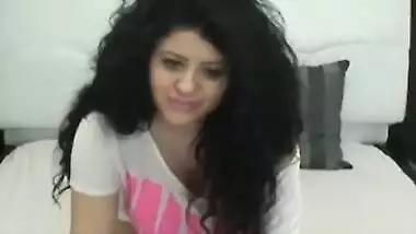 Desi babe love to flash