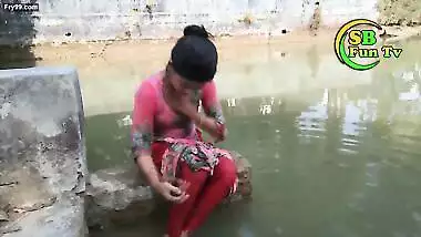 Desi cute girl bath