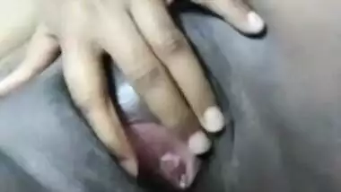 Indian cutie shows need in chudai by gently touching own XXX sissy