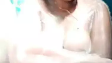 Chubby Desi girl nude bath on video call