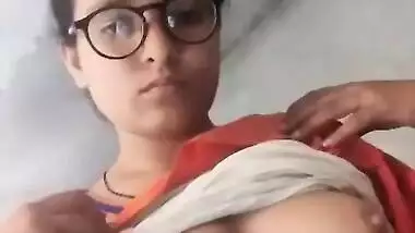 Desi girl exposing untouched naked boobs