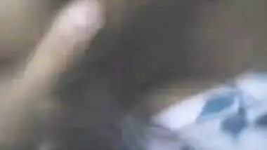 tamil aunty boobs pressed by shop owner
