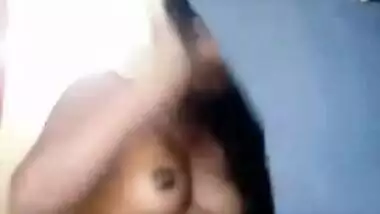 Ensnaring Indian female shows off her small sex titties in XXX video