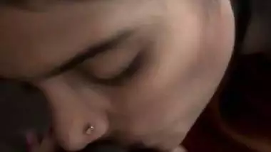 Kolhapuri girl sucks dick and balls in Desi fuck