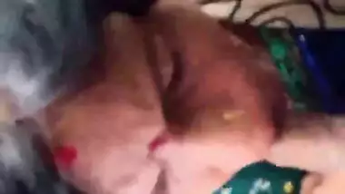 Desi Married Bhabhi Giving Blowjob to Lover in Car Hindi Audio