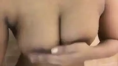 Big black boobs Desi Girl play in bathroom