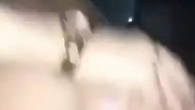 Guy Enjoyed Her Lover In Car