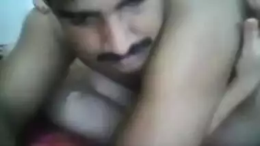 MMS cliip featuring desi gf from Pakistan...