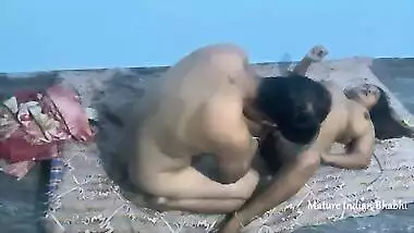 Desi wife xxx fucking home porn with husband