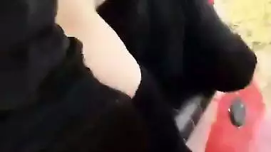 Desi Loves Fucking in Auto
