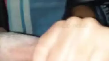 penis insertion inserting finger in to penis amature homemade couple පයියට ඇගිල්ල ගහල දීපු සැප