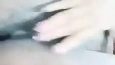 Desi wife doesn't sleep in the night because she performs XXX show