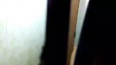 Bhabhi catches peeping tom after bath nude show
