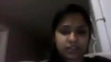 Big ass Indian girl fucking in reverse riding...