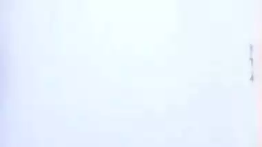 Desi cute girl neha show her hot fgr on tango