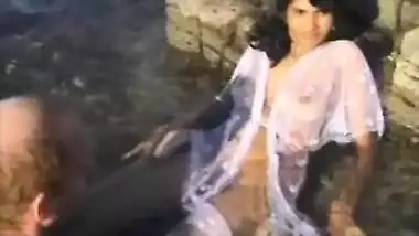 Indian Amateur Babe From Goa Fucked By Traveler At Beach