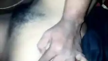 Desi aunty sexy video captured by a neighbor