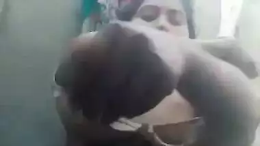Unsatisfied big boobs bhabhi topless viral MMS