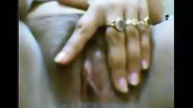 Indian porn mms of desi round boobs aunty exposed by driver