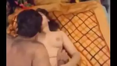 New Ahmedabad bhabhi Gives Irrumation before riding Boyfriend