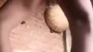 Sexy Desi wench from the village teases with her XXX cunt on cam