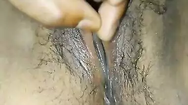 Desi Bhabi Shocking Boob and fingering pussy
