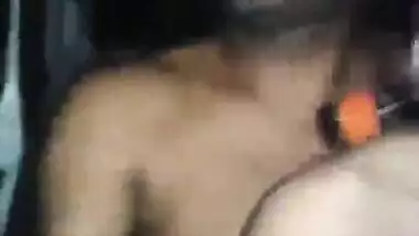 Indian girl sex inside car with her lover MMS video